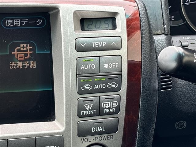 Toyota CROWN MAJESTA 2007 7569819-10