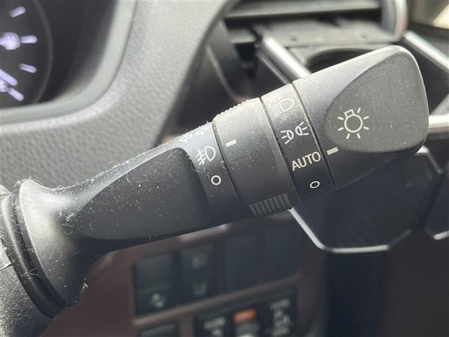 Toyota ESQUIRE 2018 7565078-3