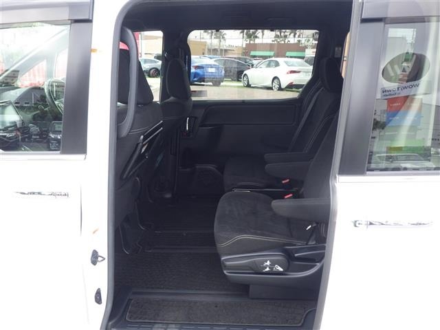 Toyota ESQUIRE 2018 7565087-23