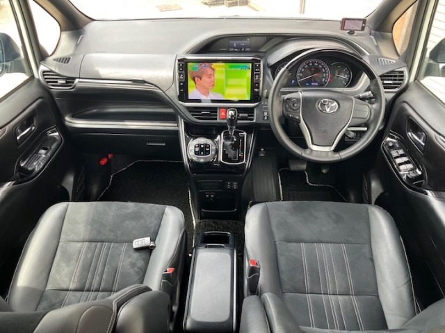 Toyota ESQUIRE 2019 7565101-2