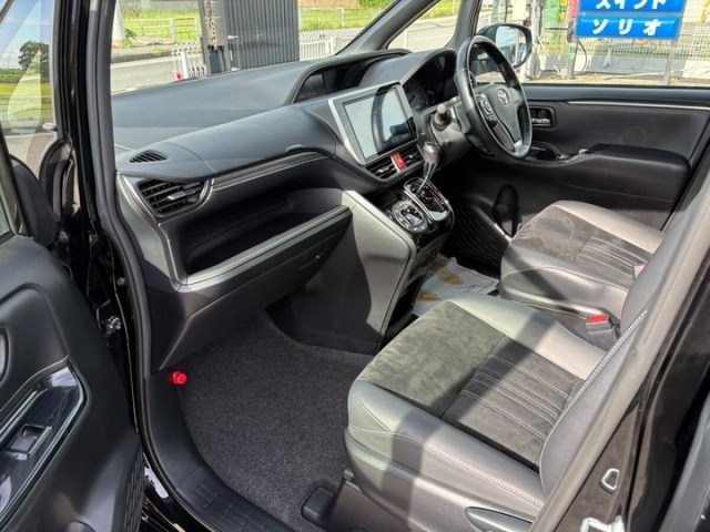 Toyota ESQUIRE 2021 7565102-23