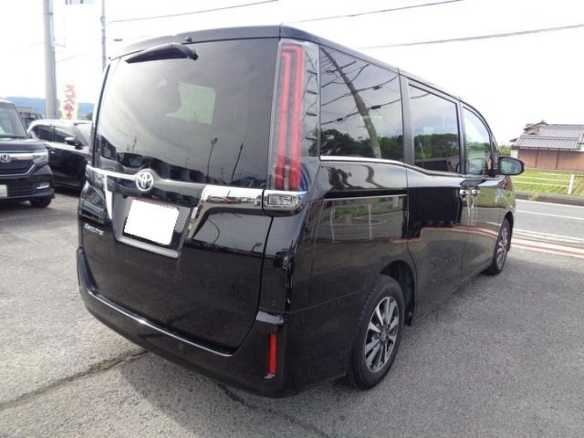 Toyota ESQUIRE 2021 7565102-3