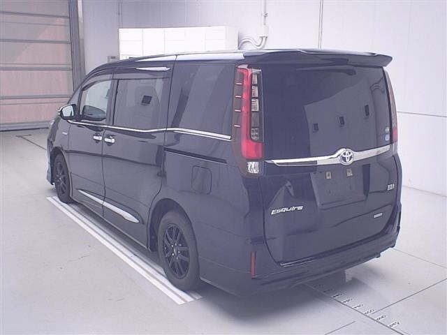 Toyota ESQUIRE 2017 7565126-1