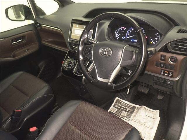 Toyota ESQUIRE 2014 7565127-3