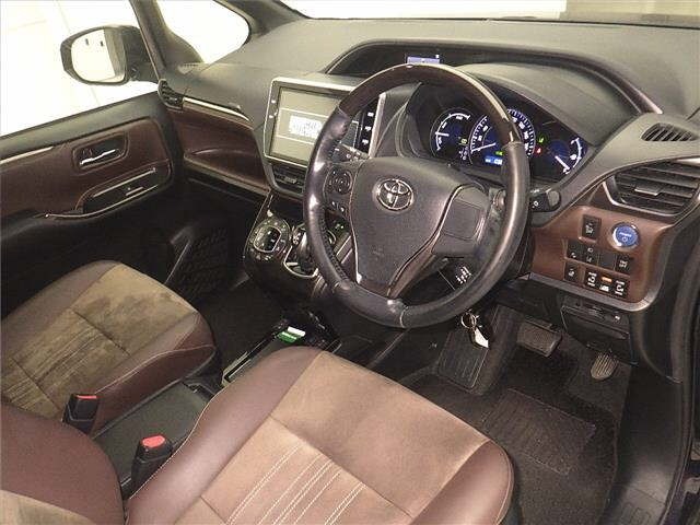 Toyota ESQUIRE 2017 7565135-3