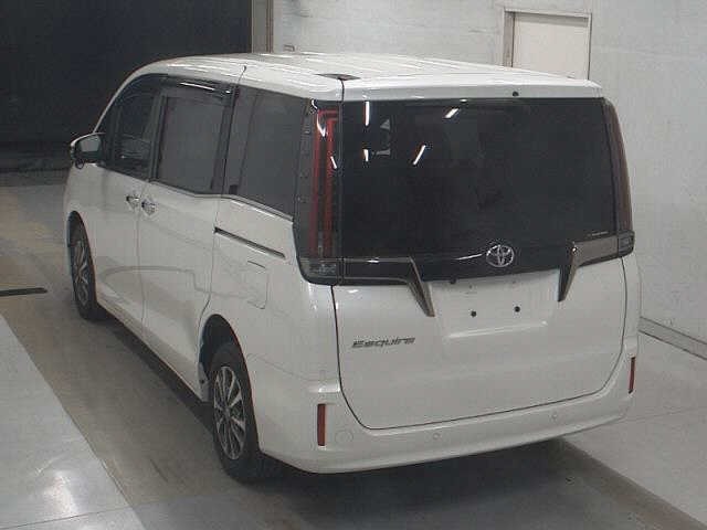 Toyota ESQUIRE 2021 7565141-1