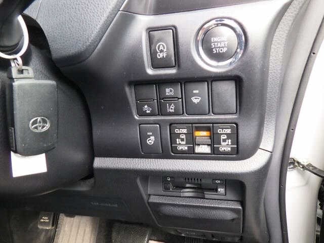 Toyota ESQUIRE 2021 7565141-6