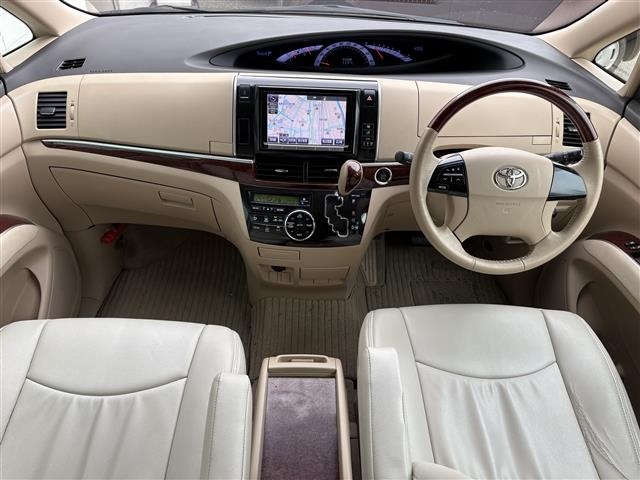 Toyota ESTIMA 2014 7565917-18