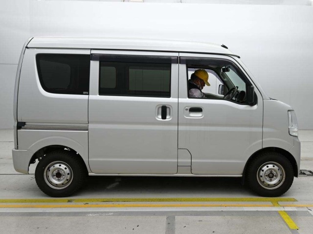 Suzuki EVERY 2020 7566004-3