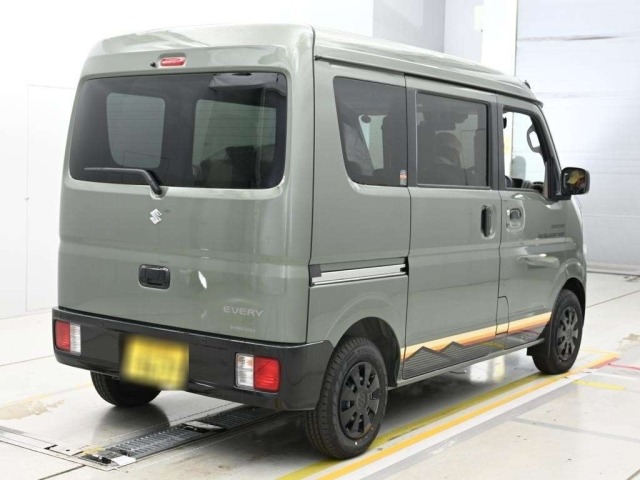 Suzuki EVERY 2025 7566005-1