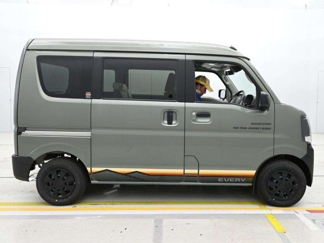 Suzuki EVERY 2025 7566005-3