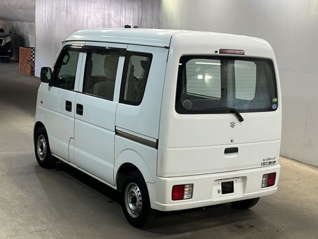 Suzuki EVERY 2014 7566017-1