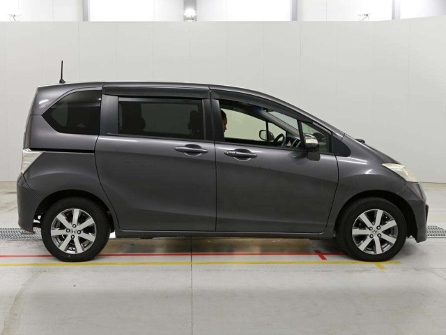 Honda FREED 2016 7570000-3