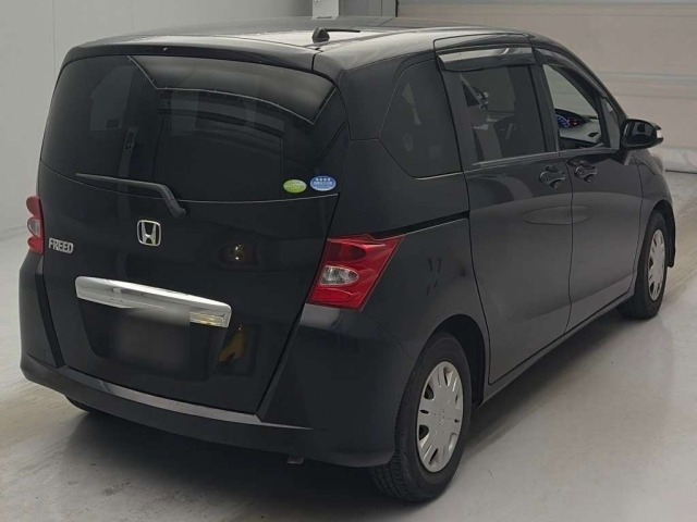 Honda FREED 2011 7570008-1