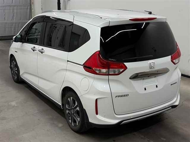 Honda FREED 2021 7570011-1