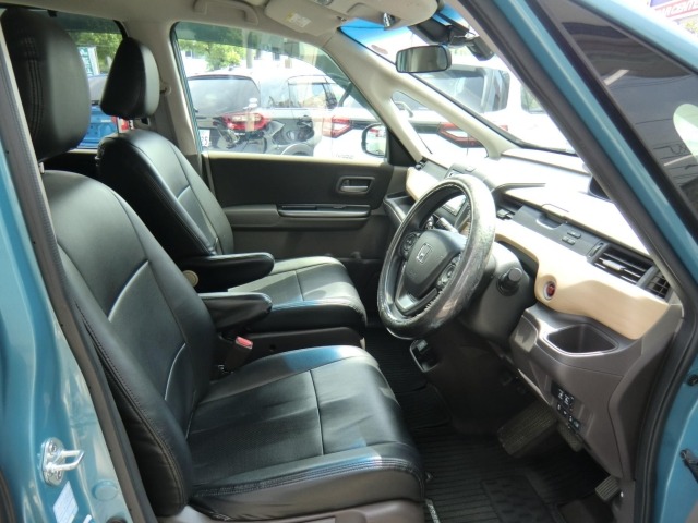 Honda FREED 2017 7570013-14