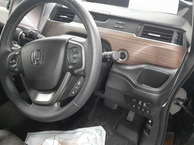 Honda FREED 2022 7570016-9