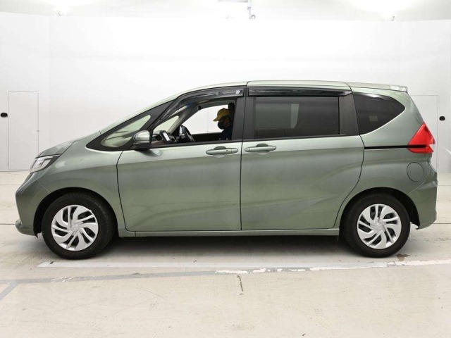 Honda FREED 2023 7570017-4