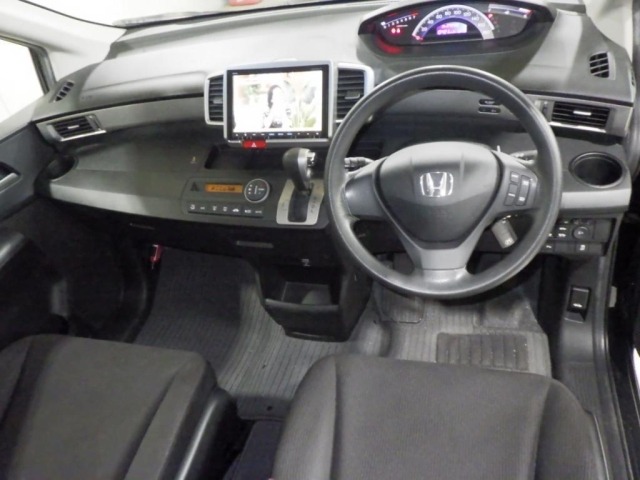 Honda FREED 2012 7570018-3