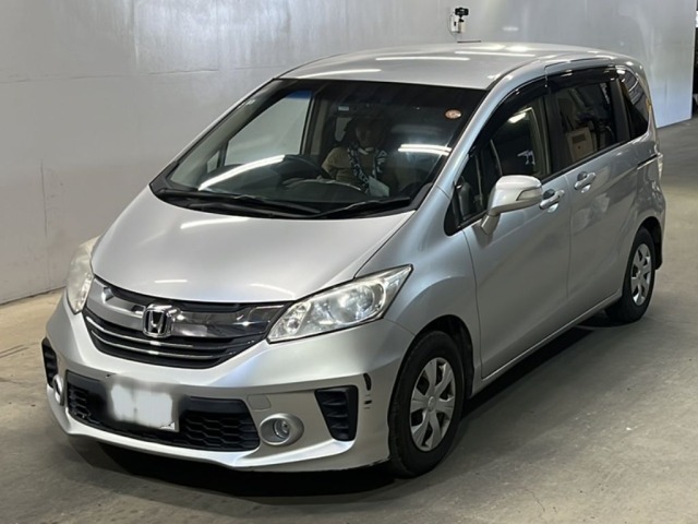 Honda FREED 2016 7570021-0