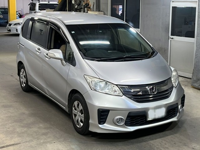Honda FREED 2016 7570021-4