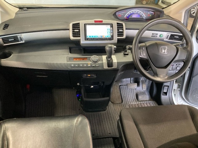 Honda FREED 2013 7570022-3