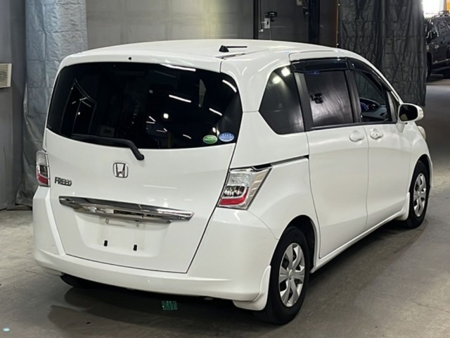 Honda FREED 2013 7570022-5