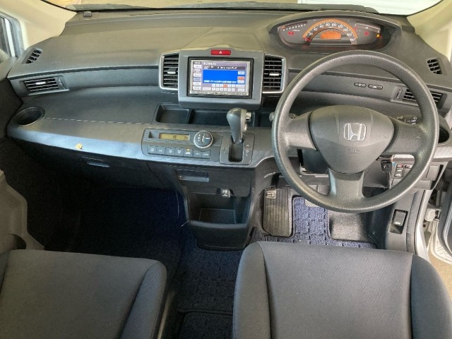 Honda FREED 2010 7570024-3