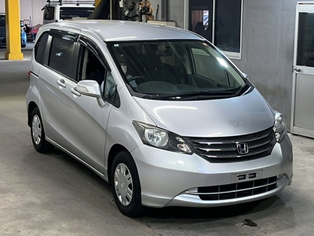Honda FREED 2010 7570024-4