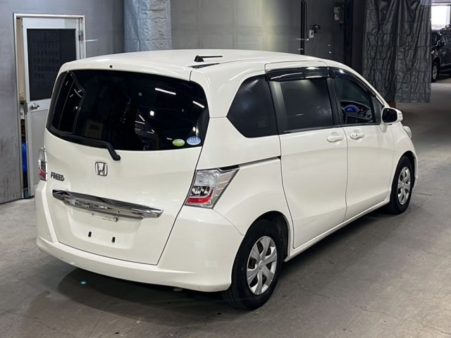 Honda FREED 2011 7570027-5