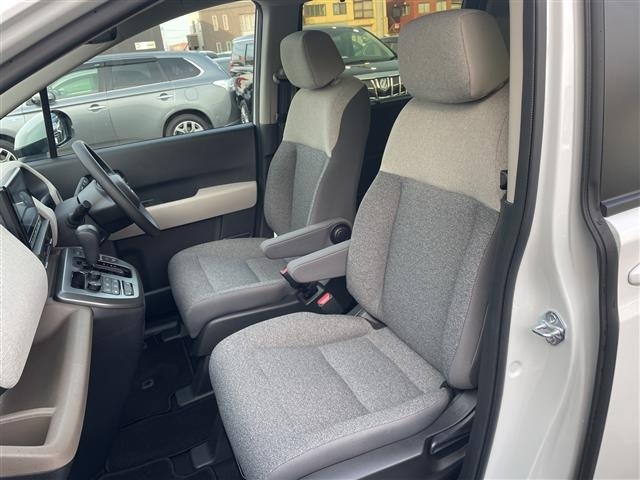 Honda FREED 2025 7570060-12