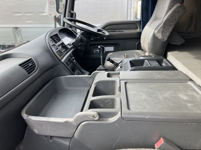 Isuzu GIGA 2004 7569736-5