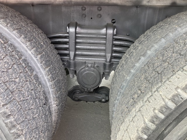 Isuzu GIGA 2004 7569736-8