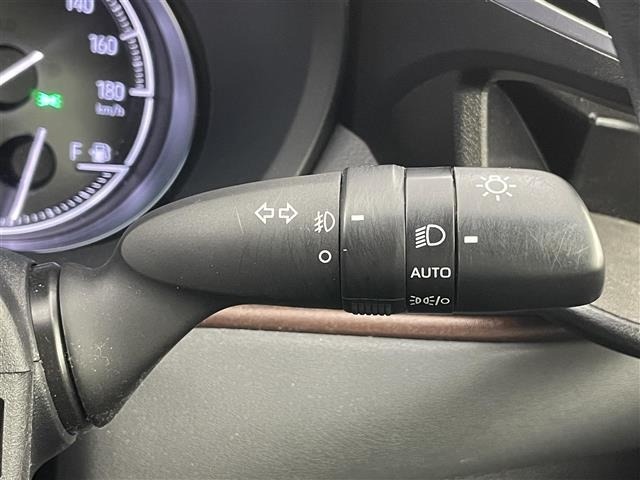 Toyota HARRIER 2022 7569613-11
