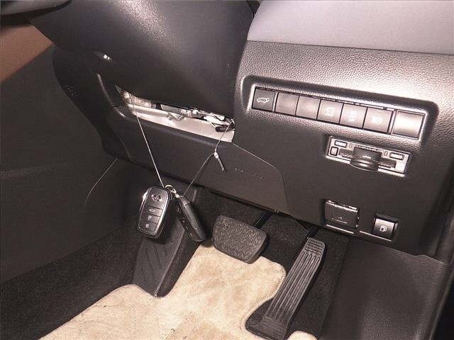Toyota HARRIER 2023 7569755-8