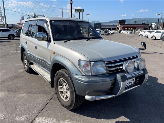 Toyota LAND CRUISER PRADO 1996 7564441-0