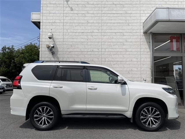 Toyota LAND CRUISER PRADO 2017 7564446-16