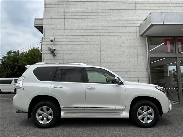 Toyota LAND CRUISER PRADO 2015 7564448-16