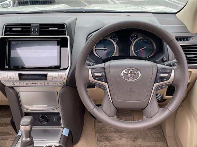 Toyota LAND CRUISER PRADO 2023 7564456-11