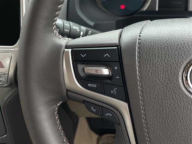 Toyota LAND CRUISER PRADO 2023 7564456-12