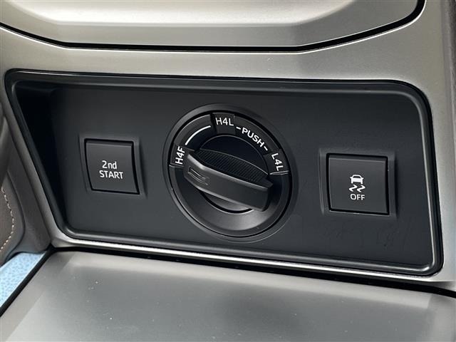 Toyota LAND CRUISER PRADO 2023 7564456-3