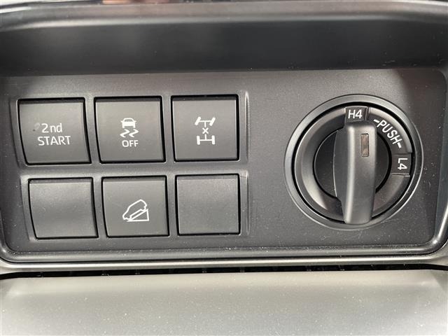 Toyota LAND CRUISER PRADO 2022 7564457-3