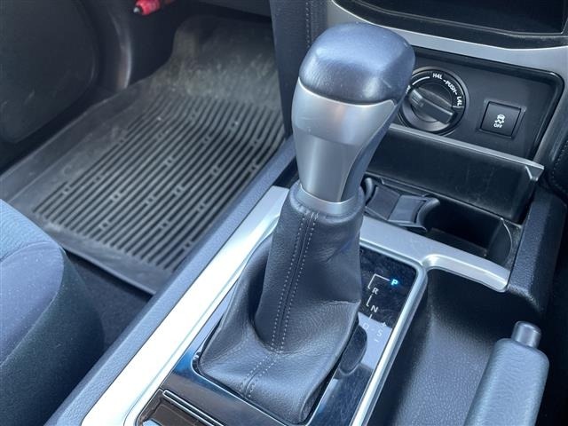 Toyota LAND CRUISER PRADO 2019 7564459-22