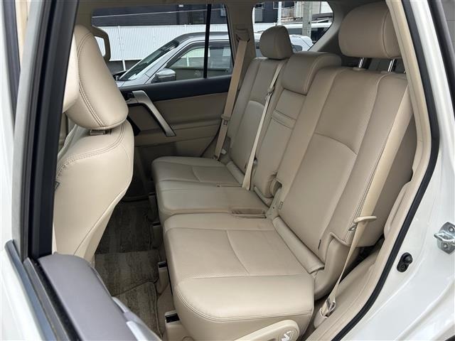 Toyota LAND CRUISER PRADO 2019 7564461-1