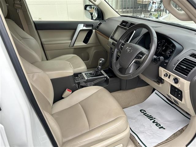Toyota LAND CRUISER PRADO 2019 7564461-16