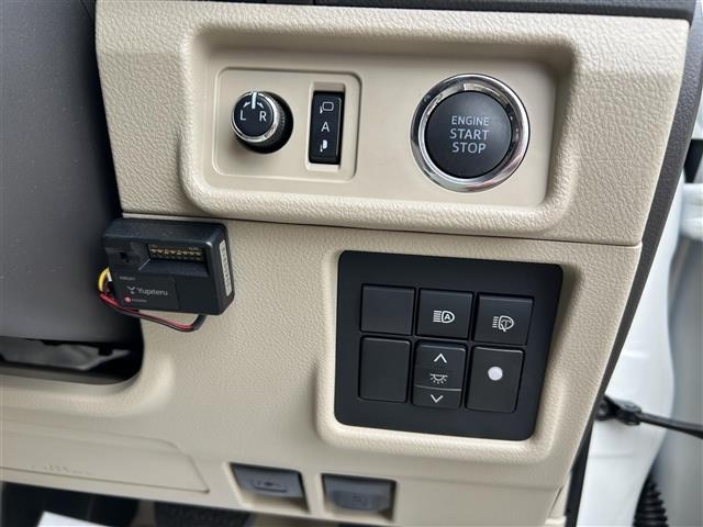 Toyota LAND CRUISER PRADO 2019 7564461-2