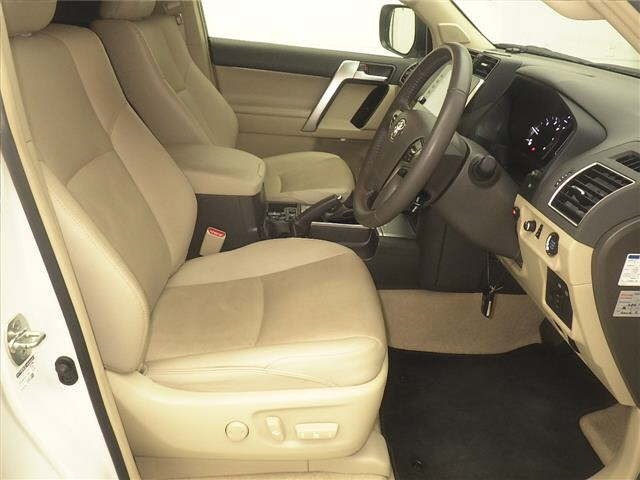 Toyota LAND CRUISER PRADO 2023 7564509-5