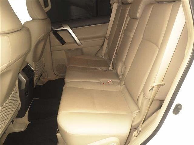 Toyota LAND CRUISER PRADO 2023 7564509-7