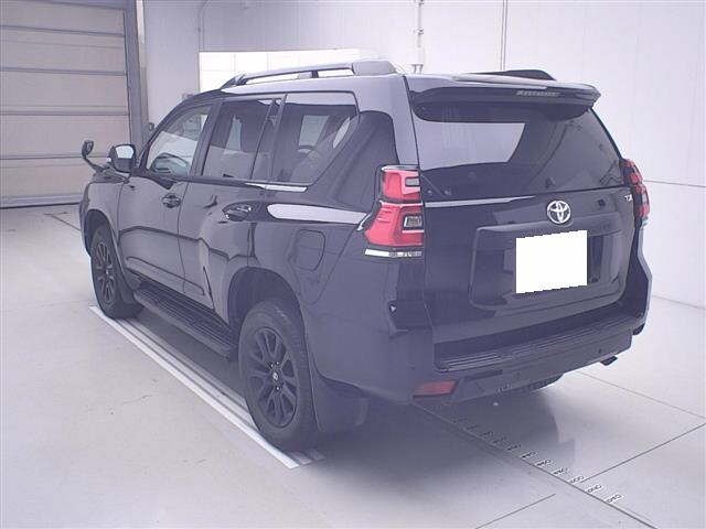 Toyota LAND CRUISER PRADO 2022 7564510-1