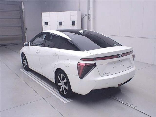 Toyota Mirai 2017 7569823-1